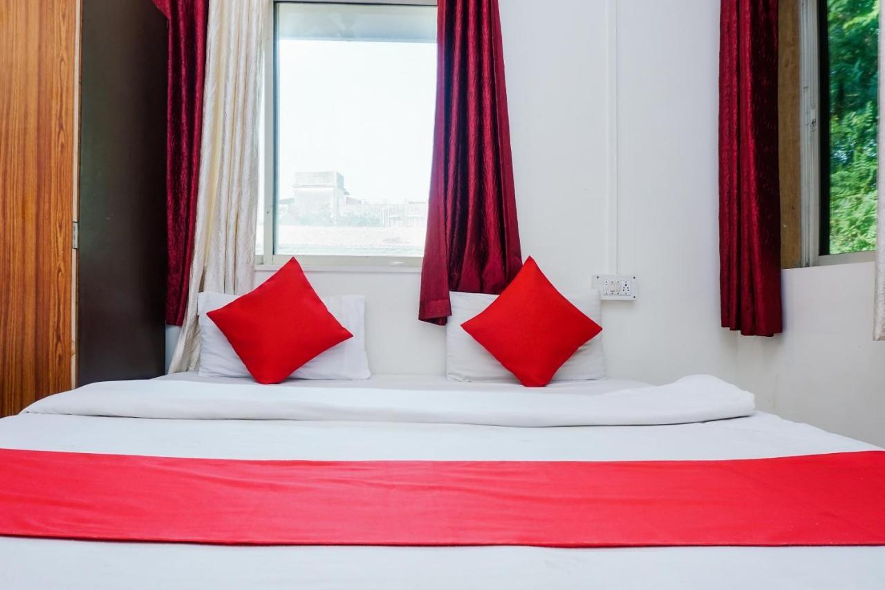 Dreams Holiday Resort Lonavala Ngoại thất bức ảnh